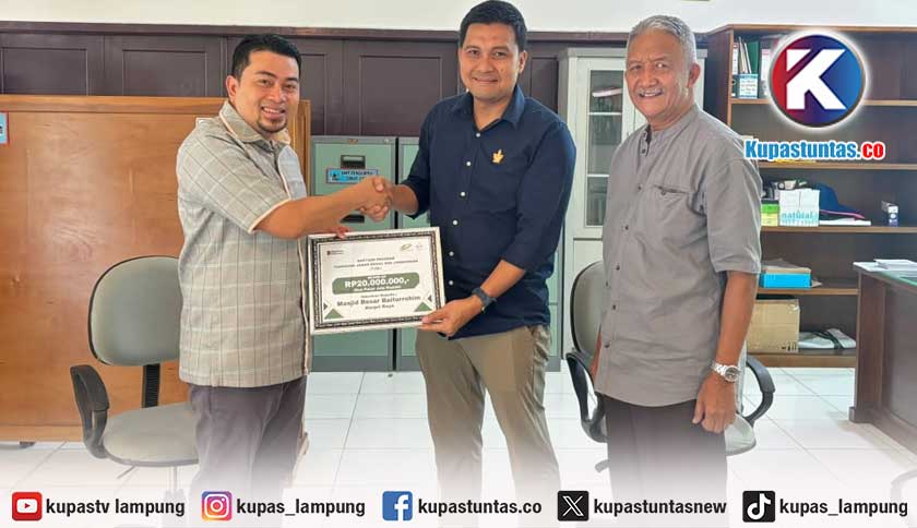 PTPN I Regional 7 Salurkan Bantuan TJSL untuk Masjid Baiturrohim Korpri Raya