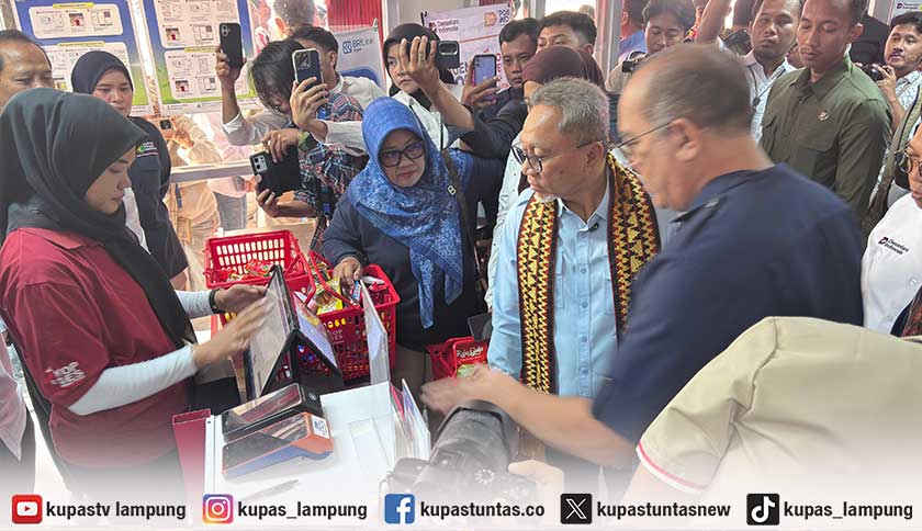 Kunjungi KDKMP di Desa Bumi Sari, Zulhas: 10.070 Koperasi Merah Putih Siap Beroperasi